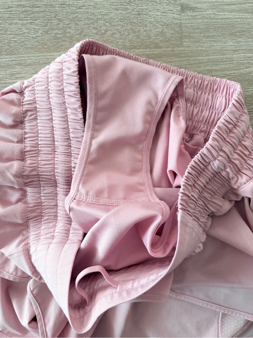 Lululemon Set Pink Haze FlexyFlex Strappy Yoga Bra + Hotty Hot HR 2.5” Shorts - Picture 8 of 15